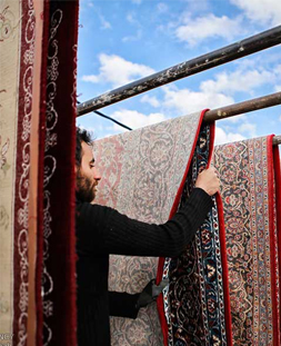 خشک کردن قالی در قالیشویی مرزداران